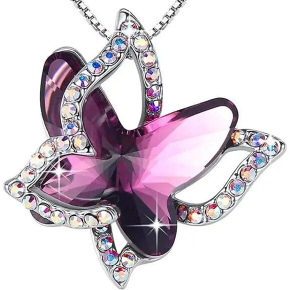 Butterfly Crystal Necklace in 3 different color's - Picture 2 of 4